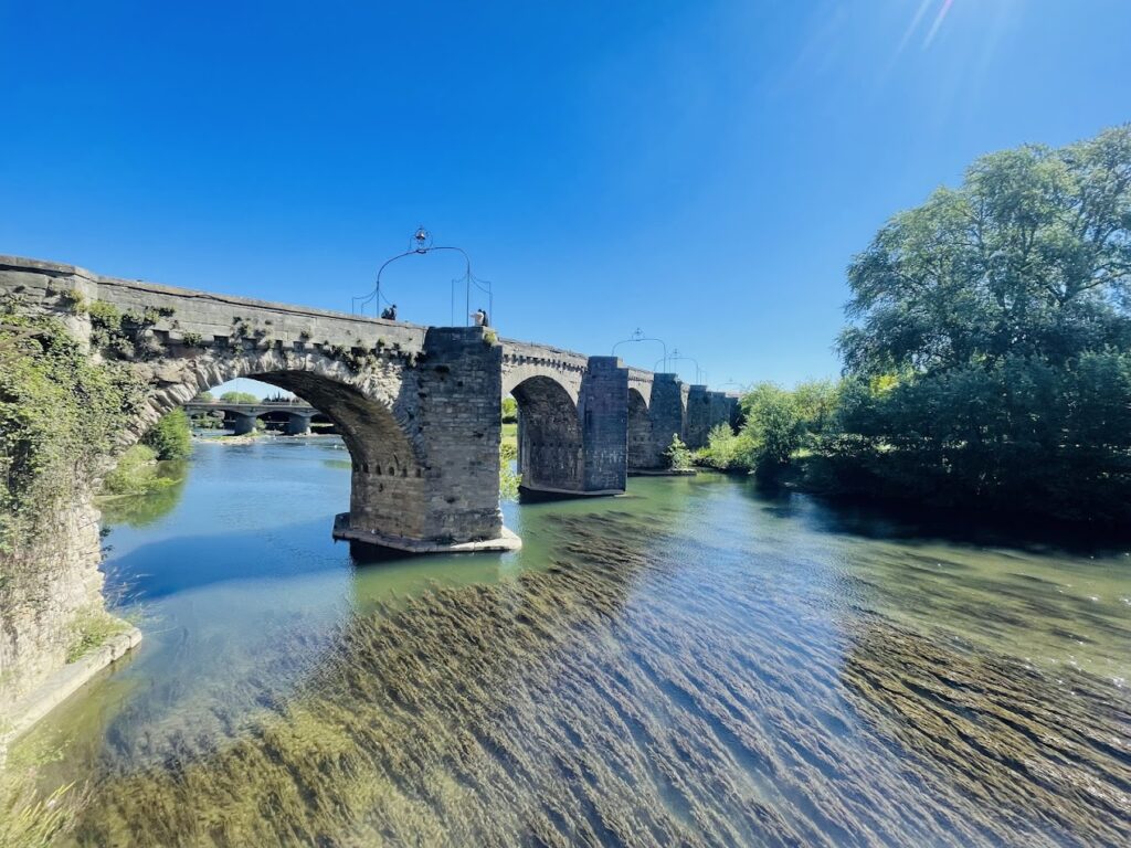 What is carcassonne famous for river - carcassone je taime